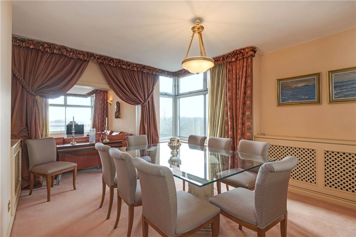 flat for sale in Consort Lodge, 34 Prince Albert Road, London, NW8