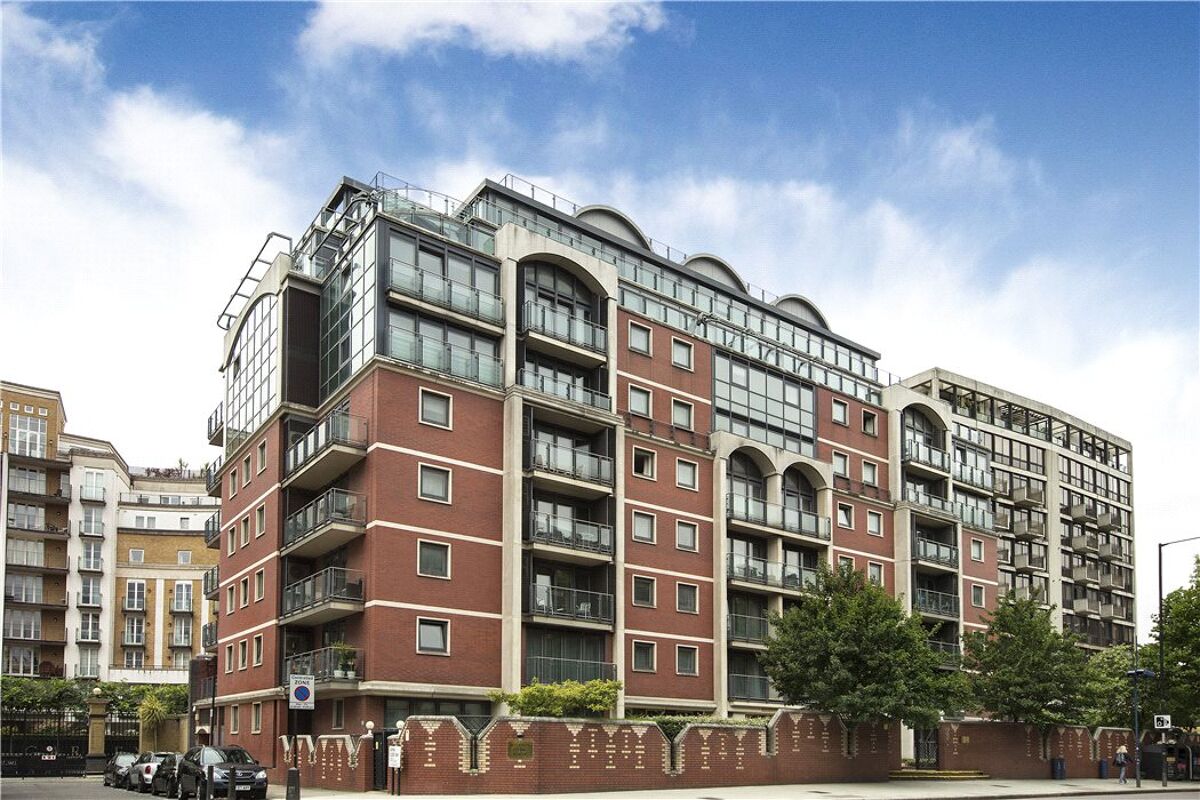 flat for sale in Regents Park House, 105 Park Road, London, NW8