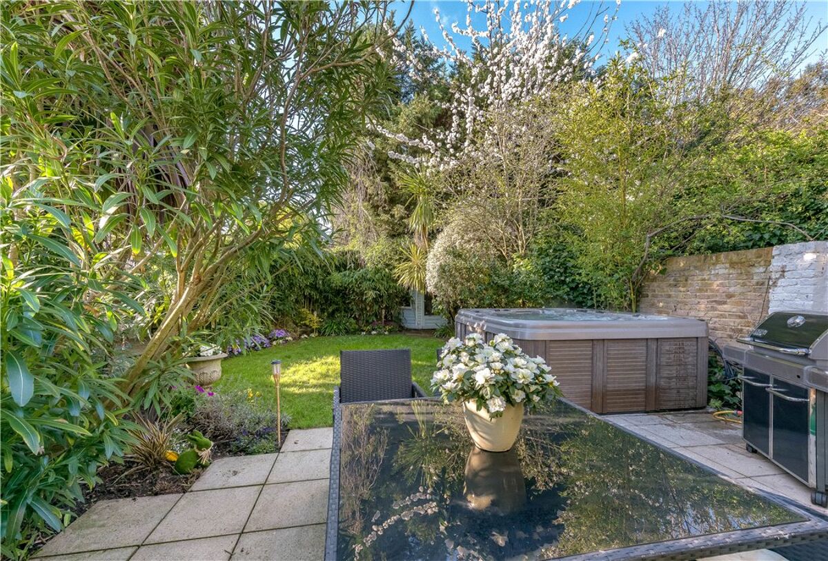 house for sale in Carlton Hill, London, NW8 SJW170279 Knight Frank