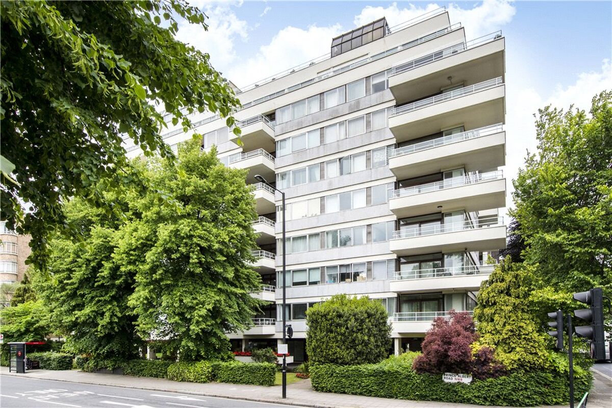 flat for sale in Imperial Court, 5556 Prince Albert Road, London, NW8