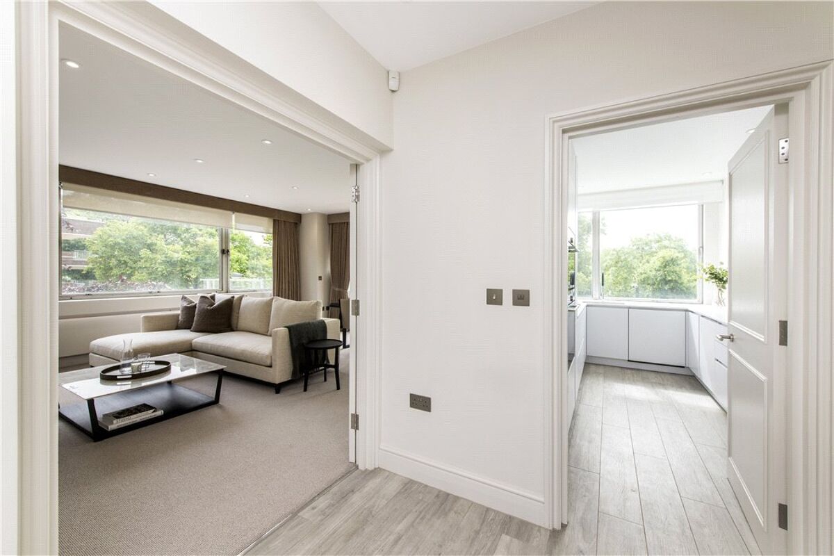 flat for sale in Imperial Court, 5556 Prince Albert Road, London, NW8