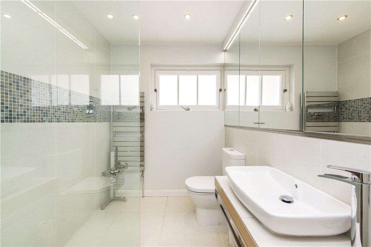 house for sale in Gloucester Gate Mews, London, NW1 SJW190169