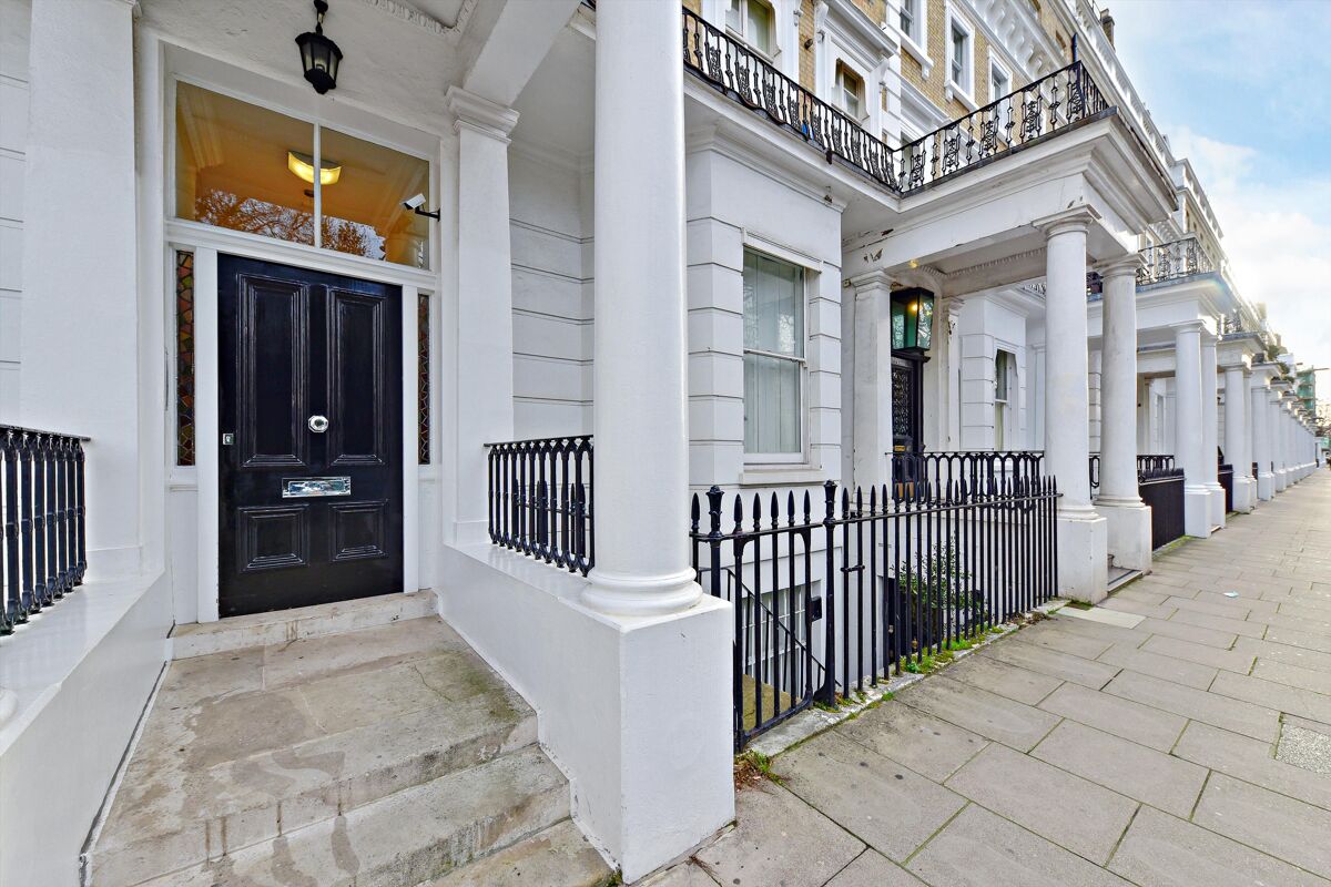 flat to rent in Onslow Gardens, South Kensington, London, SW7