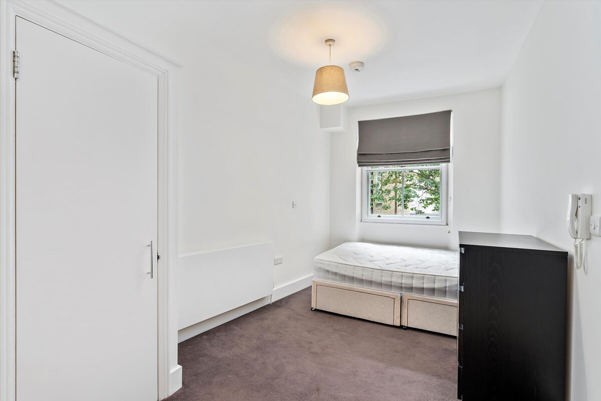 Flat to rent in Old Brompton Road, South Kensington, London, SW7