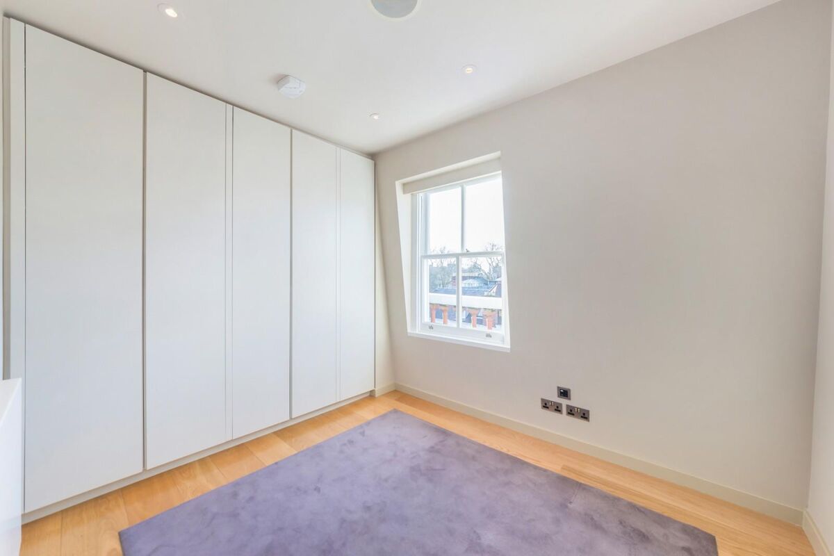 flat to rent in Cranley Gardens, South Kensington, London, SW7