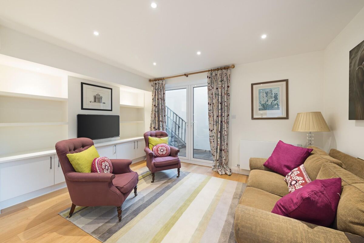 flat to rent in Derwent House, Stanhope Gardens, South Kensington