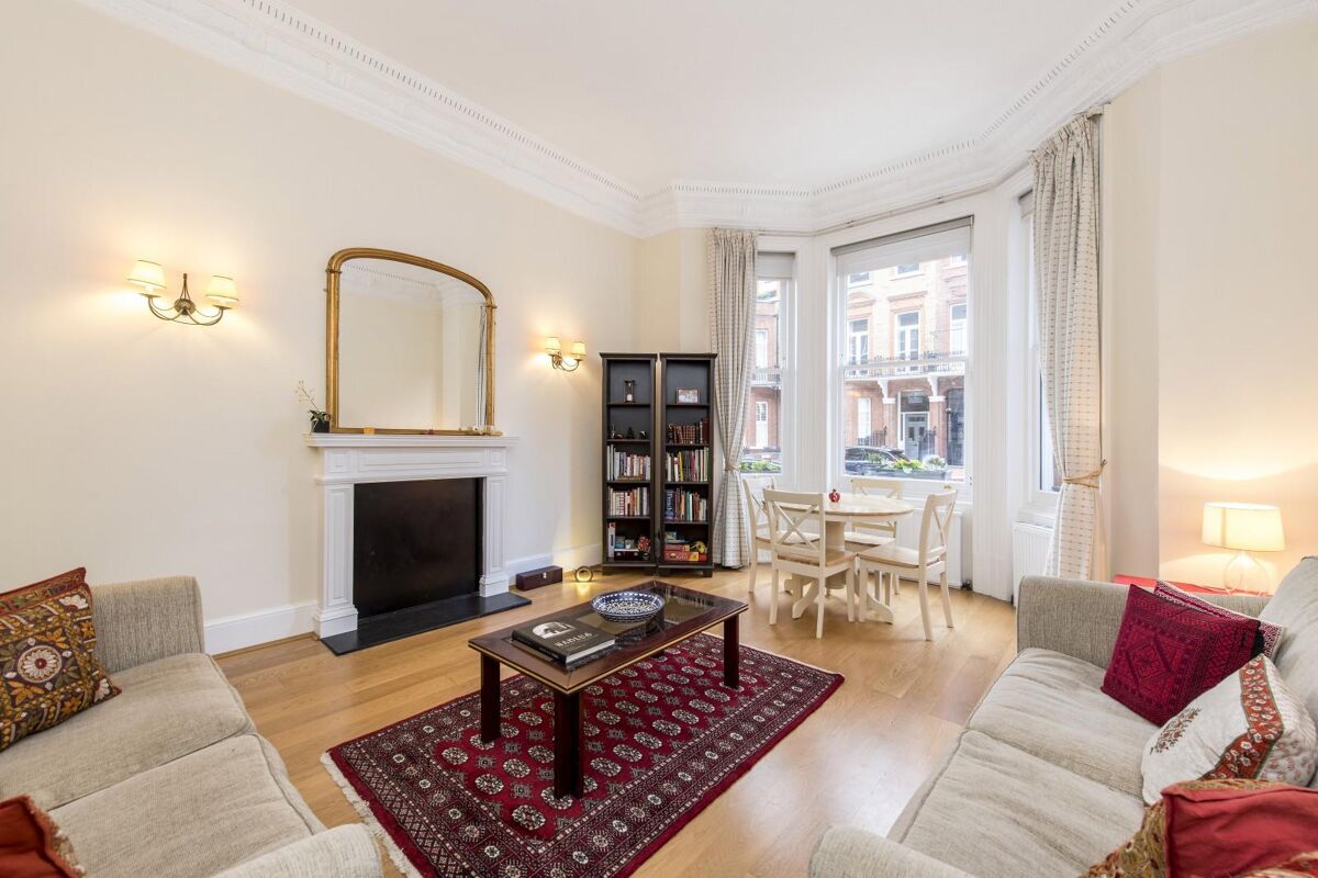 flat to rent in Rosary Gardens, South Kensington, London, SW7