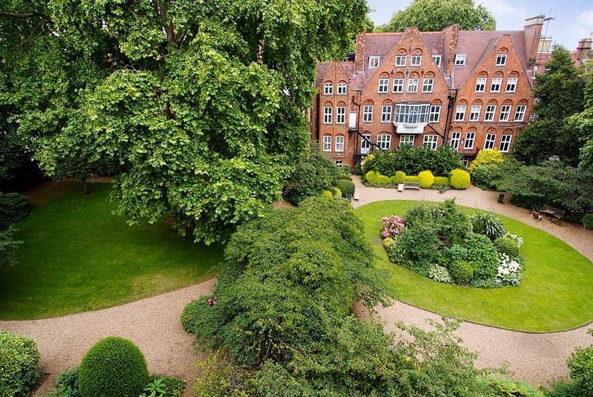 flat to rent in Collingham Gardens, South Kensington, London, SW5