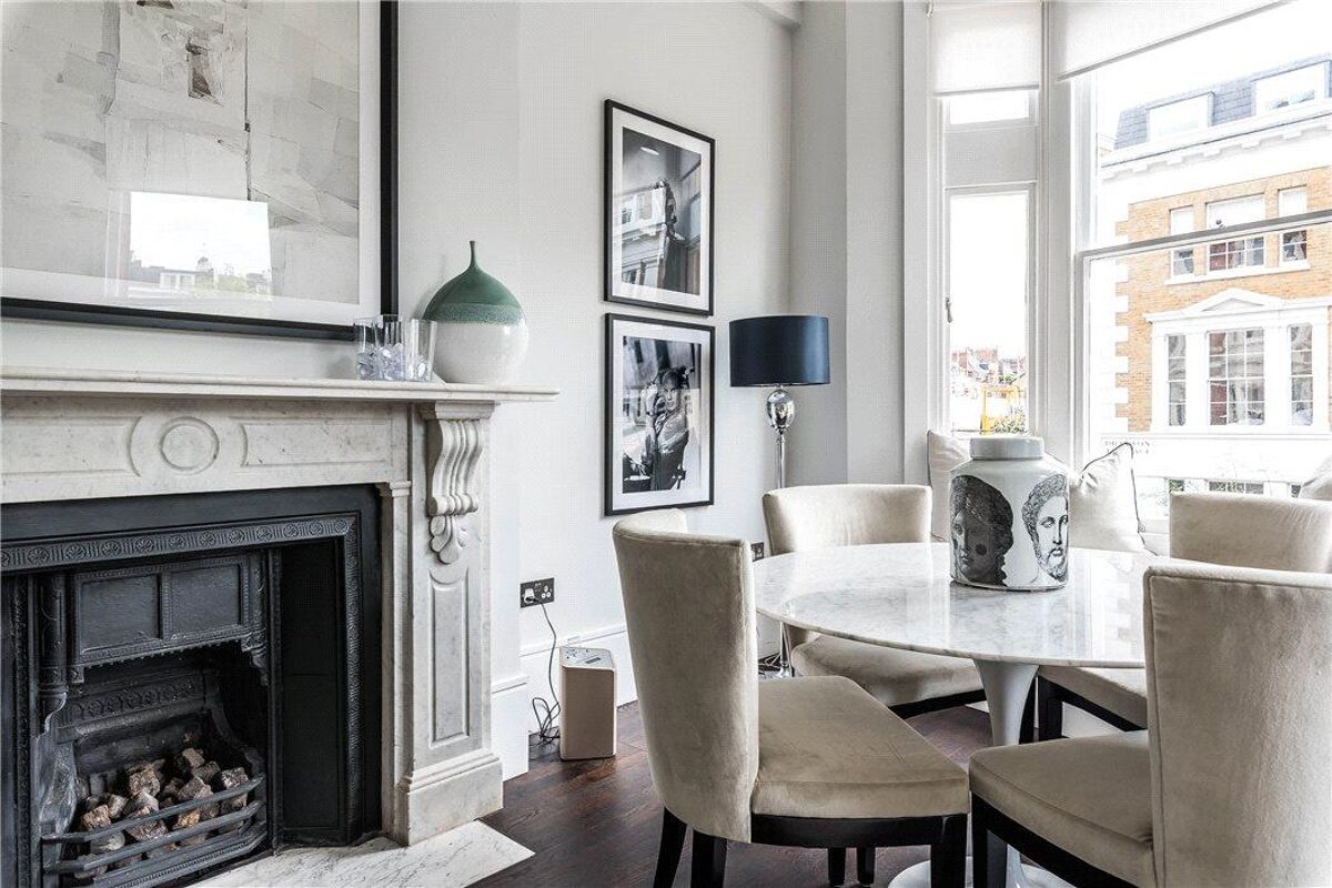 flat to rent in Roland Mansions, Old Brompton Road, South Kensington