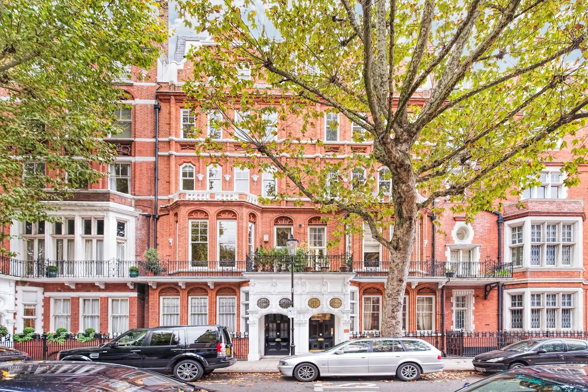lateral to rent in Collingham Gardens, South Kensington, London, SW5 SKQ012165162 Knight Frank