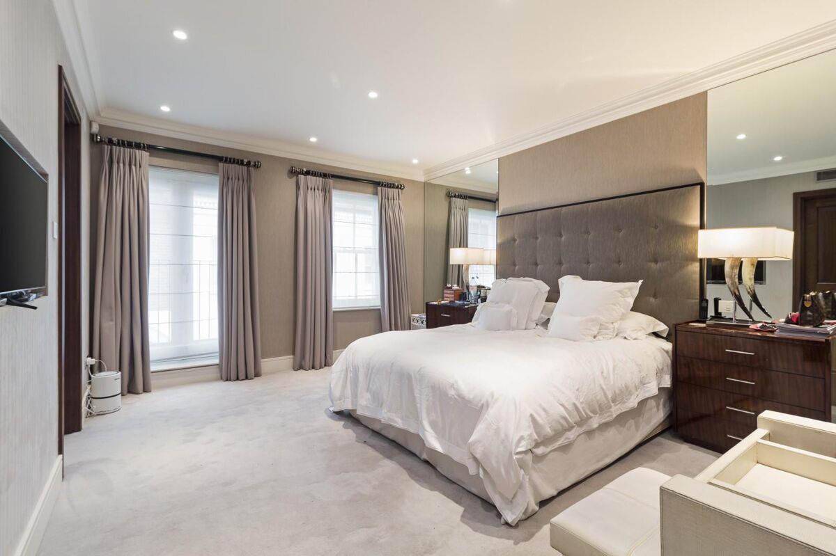 house to rent in Roland Way, South Kensington, London, SW7