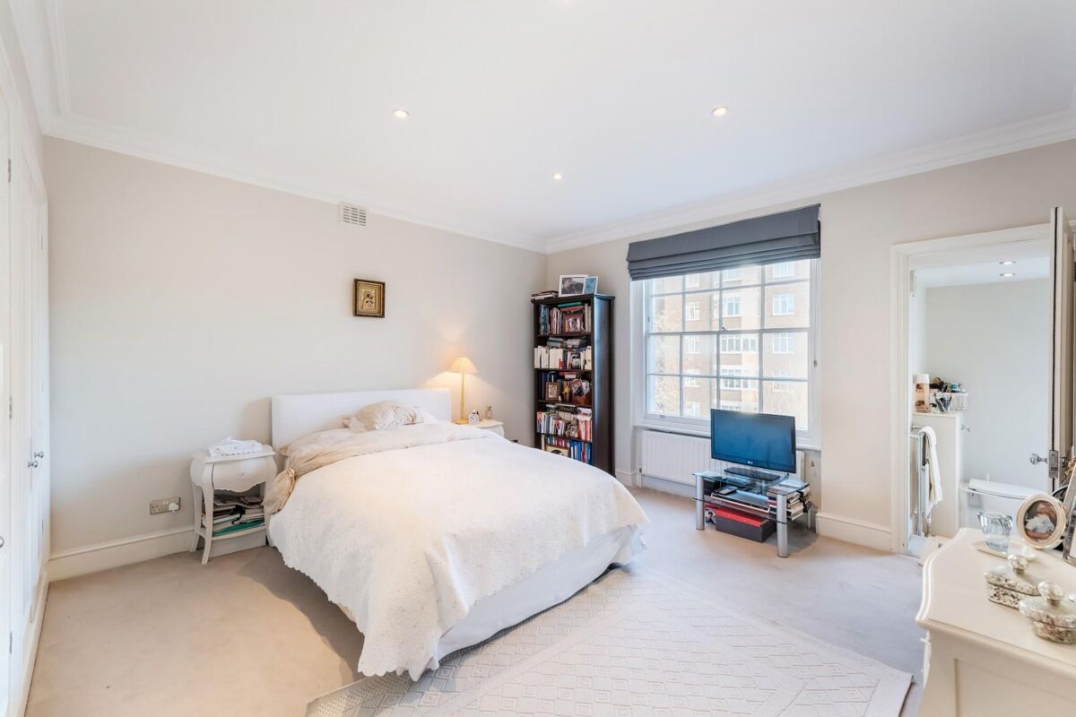 flat to rent in Sumner Place, South Kensington, London, SW7 SKQ012211435 Knight Frank