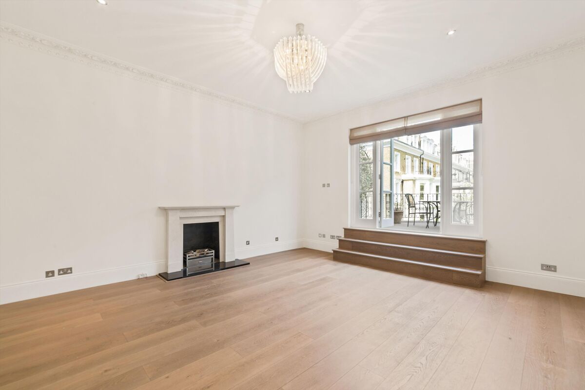 flat to rent in Bolton Gardens, South Kensington, London, SW5