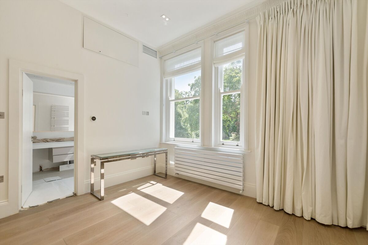 flat to rent in Bolton Gardens, South Kensington, London, SW5