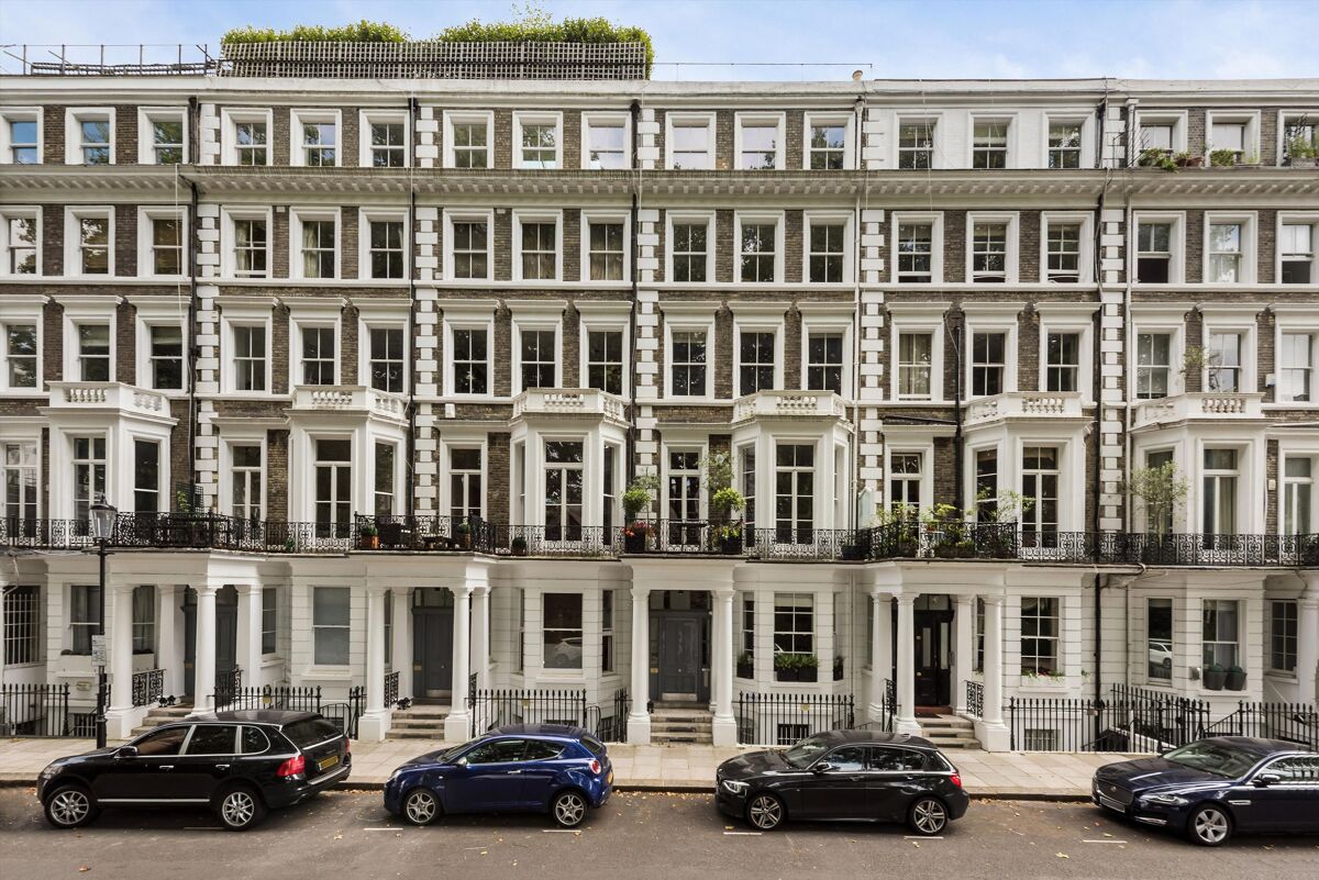 flat to rent in Courtfield Gardens, Earls Court, London, SW5 SKQ012213481 Knight Frank