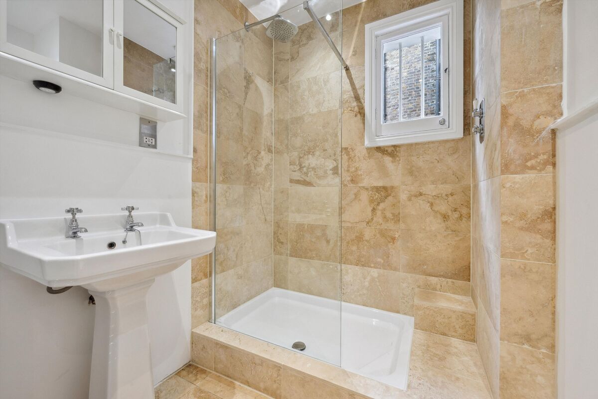 flat to rent in Longridge Road, Earls Court, London, SW5 SKQ012219512