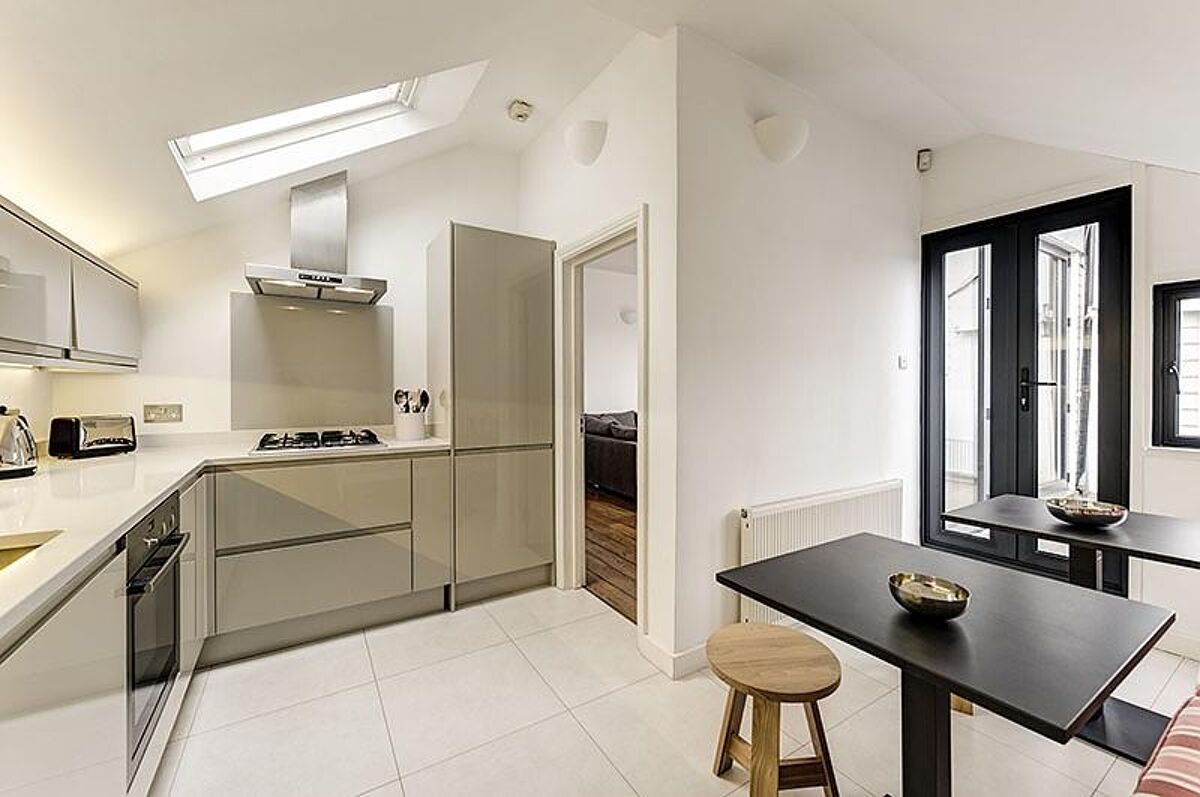 flat to rent in Roland Gardens, South Kensington, London SW7