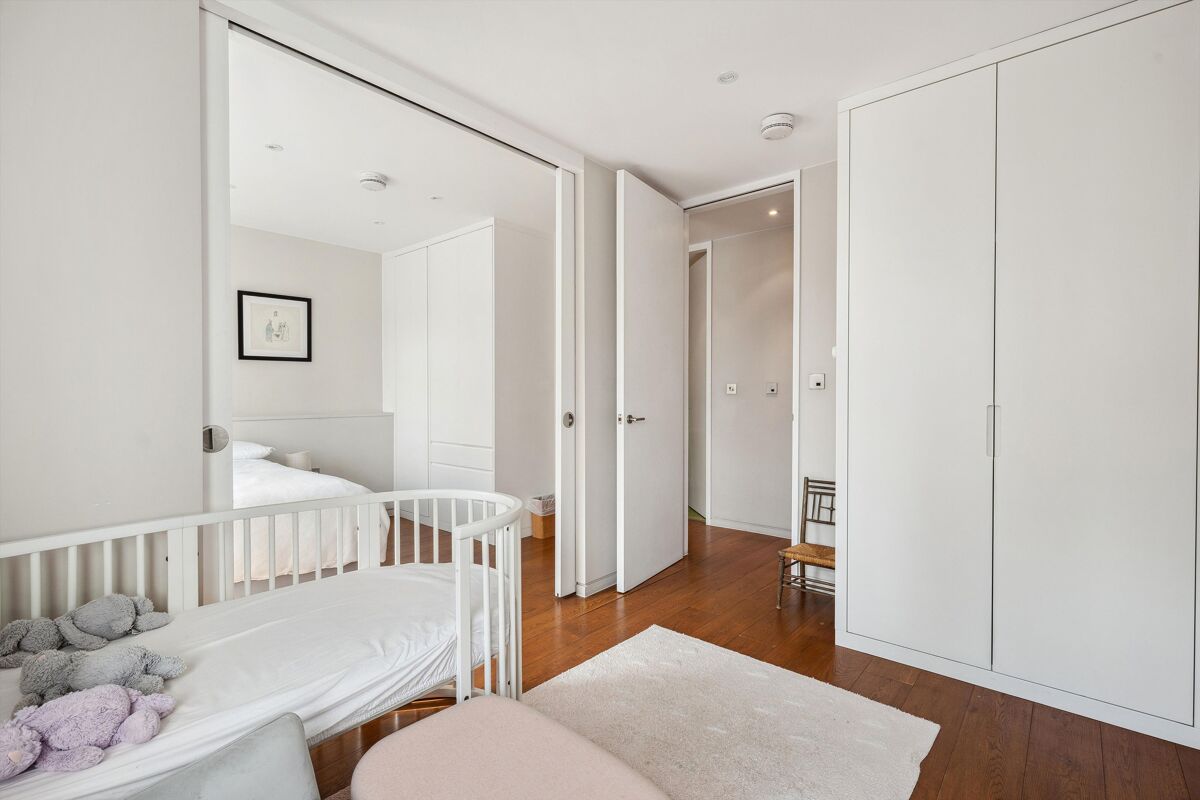 flat to rent in Cornwall Gardens, South Kensington, London, SW7