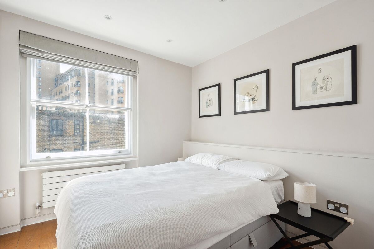 flat to rent in Cornwall Gardens, South Kensington, London, SW7