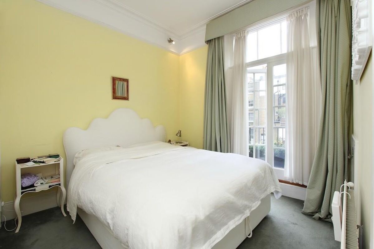 flat to rent in Southwell Gardens, South Kensington, London, SW7 SKQ012274670 Knight Frank