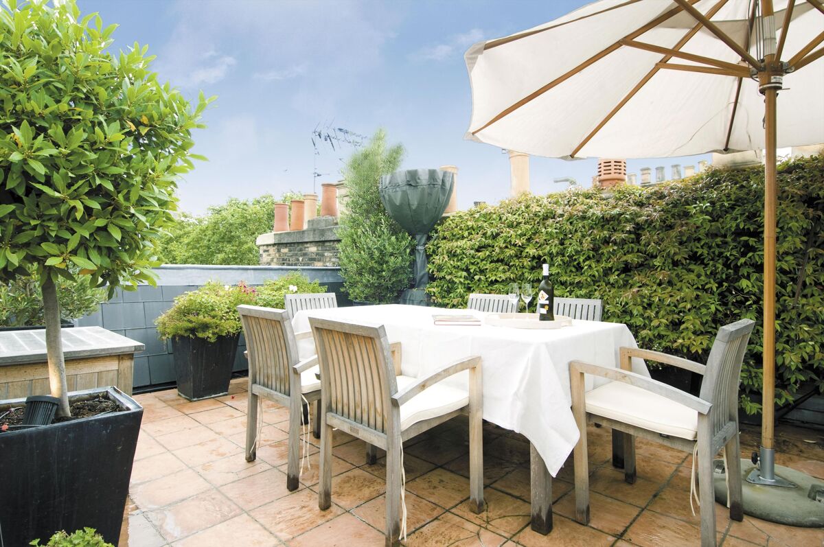 flat to rent in Onslow Gardens, South Kensington, London, SW7