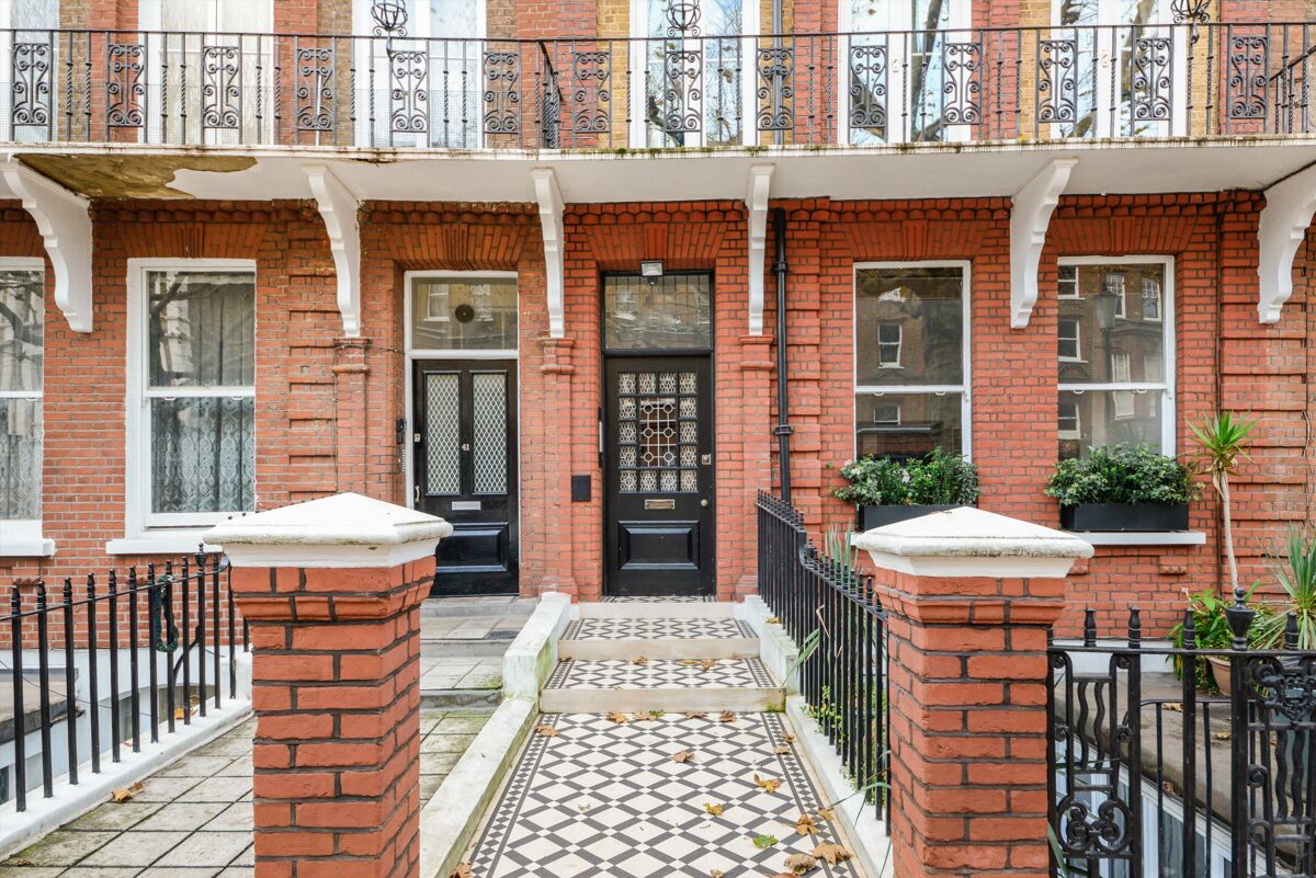 flat to rent in Philbeach Gardens, Earls Court, London, SW5