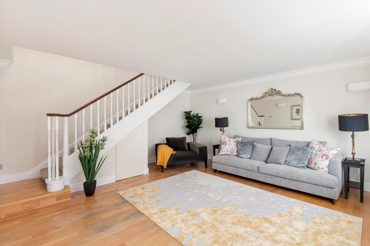 house to rent in Onslow Mews West, South Kensington, London, SW7