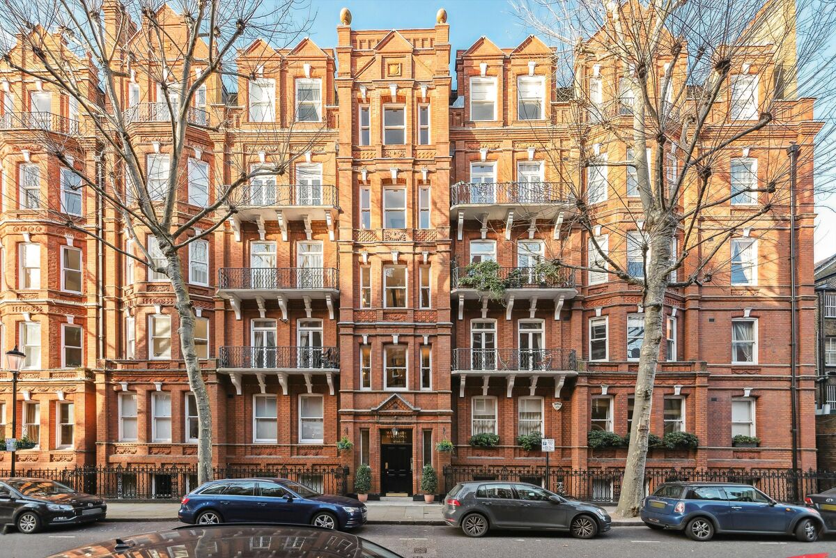 flat to rent in Wetherby Mansions Earl #39 s Court Square Earls Court flat to rent in Wetherby Mansions Earl #39 s Court Square Earls Court