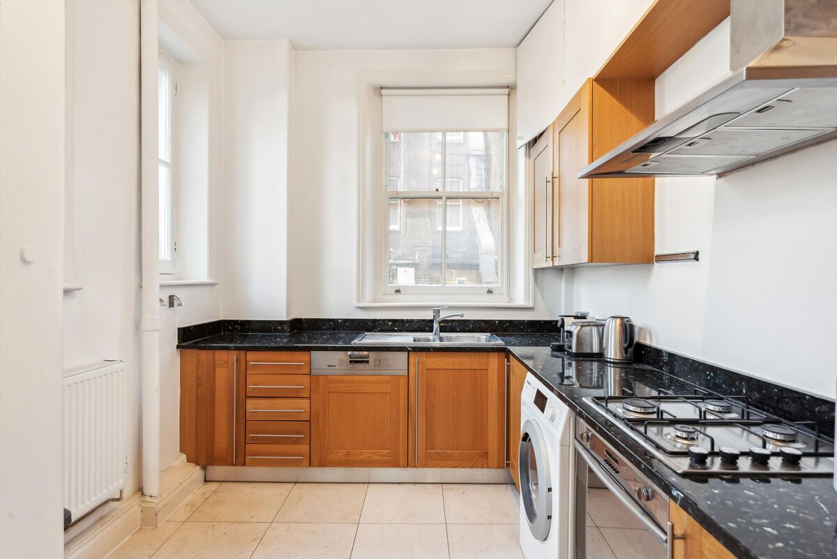 flat to rent in Wetherby Mansions Earl #39 s Court Square Earls Court flat to rent in Wetherby Mansions Earl #39 s Court Square Earls Court