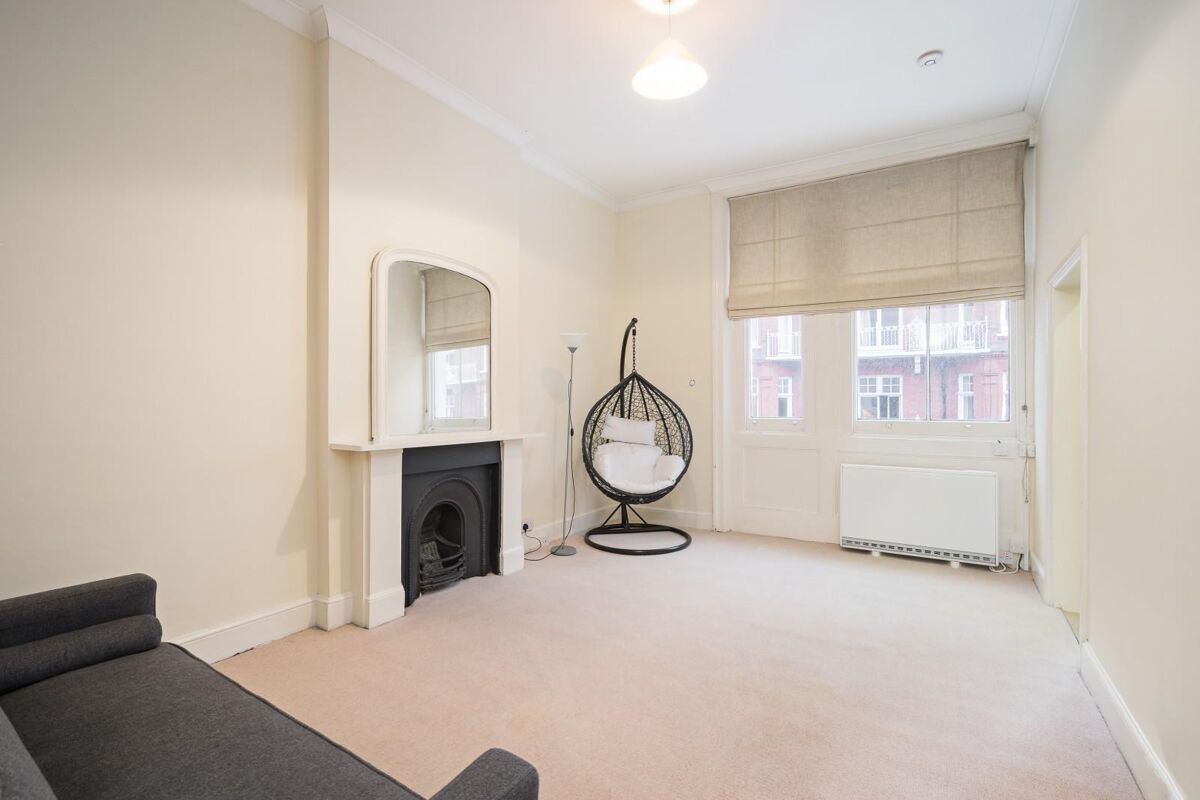 flat to rent in Old Brompton Road, South Kensington, London, SW7
