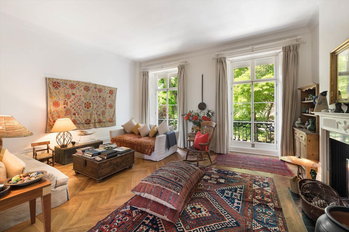 house for sale in Egerton Crescent, London, SW3 SLA012040322 Knight