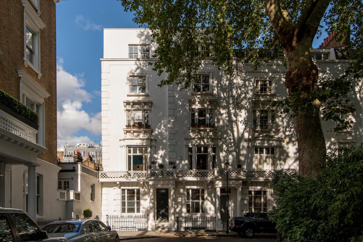 flat for sale in Ovington Square, London, SW3 SLA012061322 Knight Frank