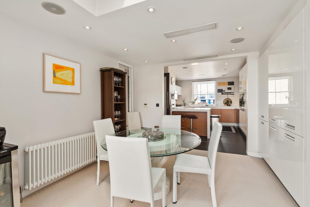 flat for sale in Cadogan Square, Knightsbridge, London, SW1X