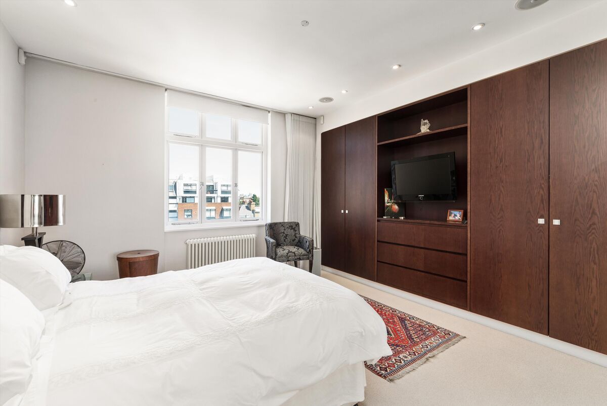 flat for sale in Cadogan Square, Knightsbridge, London, SW1X