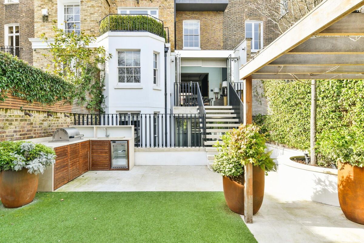 house for sale in Egerton Crescent, Knightsbridge, London, SW3