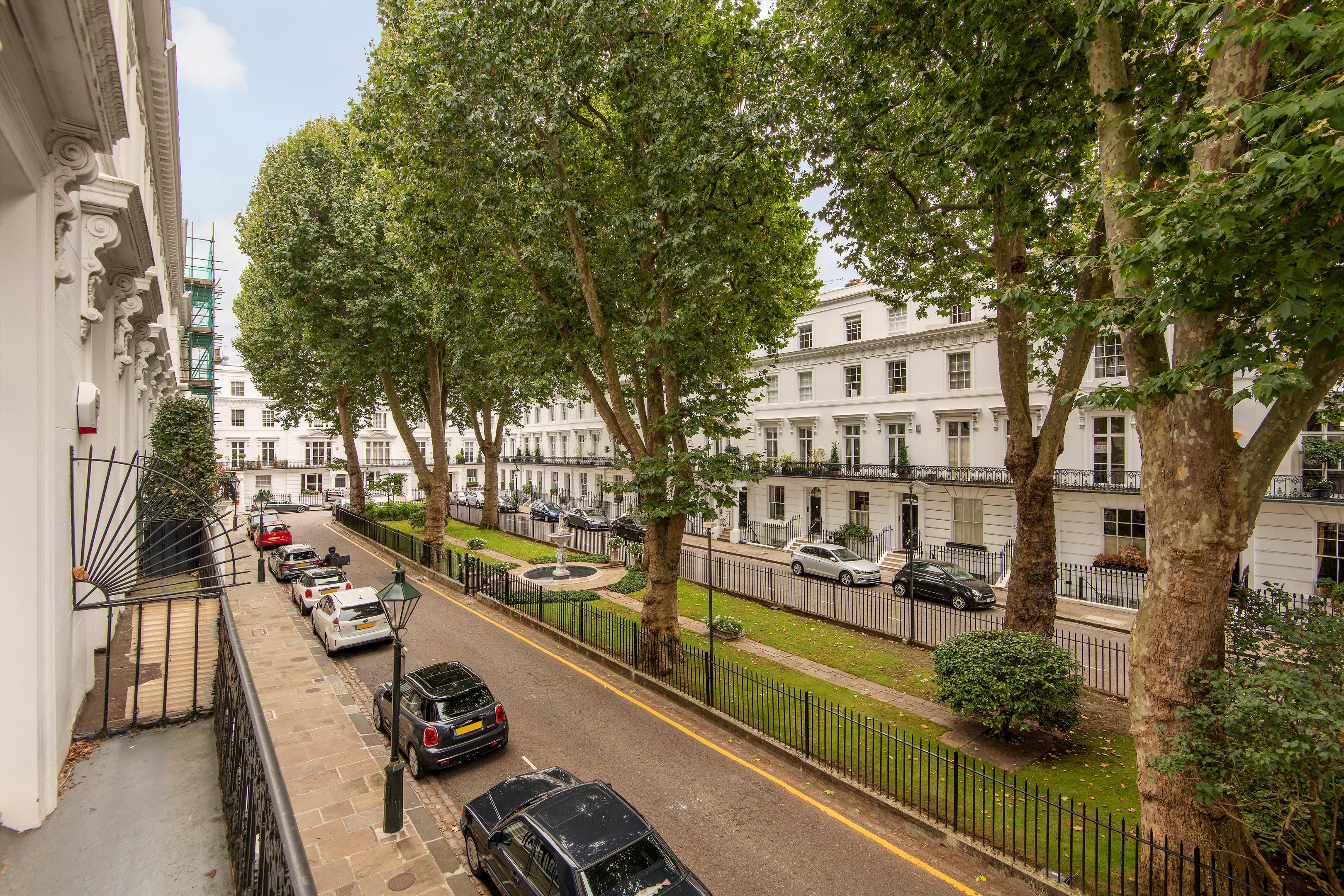 House For Sale In Wellington Square, Chelsea, London, SW3 ...