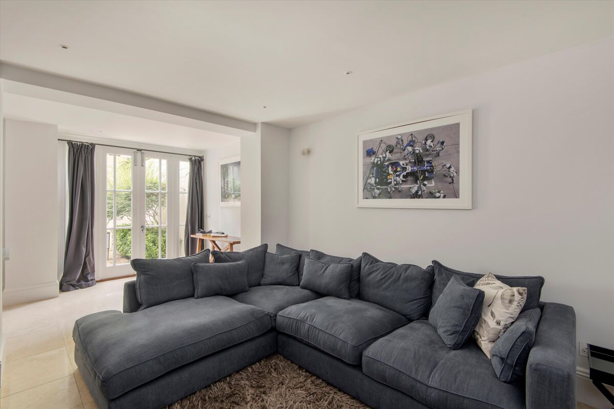 house for sale in Wellington Square, Chelsea, London, SW3