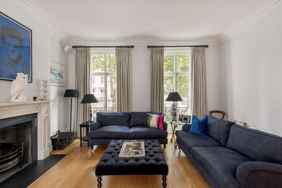 house for sale in Wellington Square, Chelsea, London, SW3