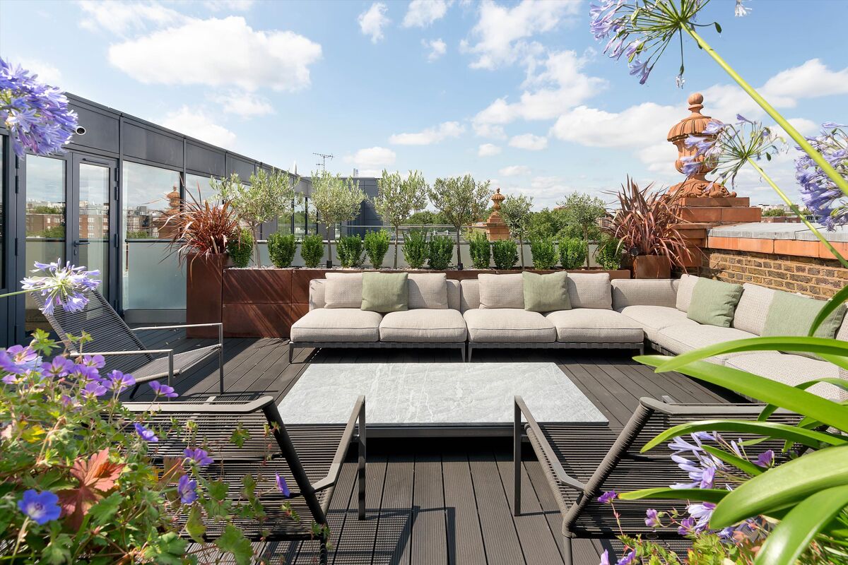 flat for sale in Trevor Square, London, SW7 SLA012100570 Knight Frank