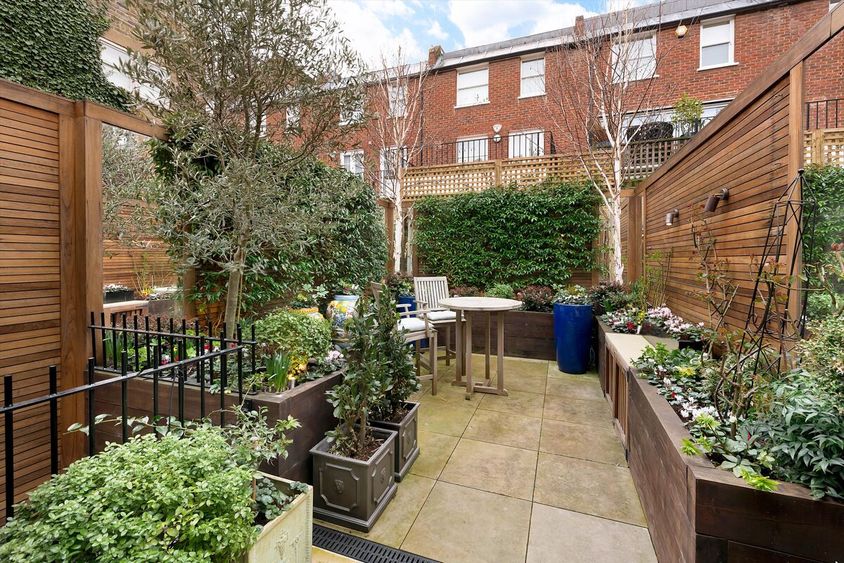 house for sale in Radnor Walk, Chelsea, London, SW3. SLA012130256 Knight Frank