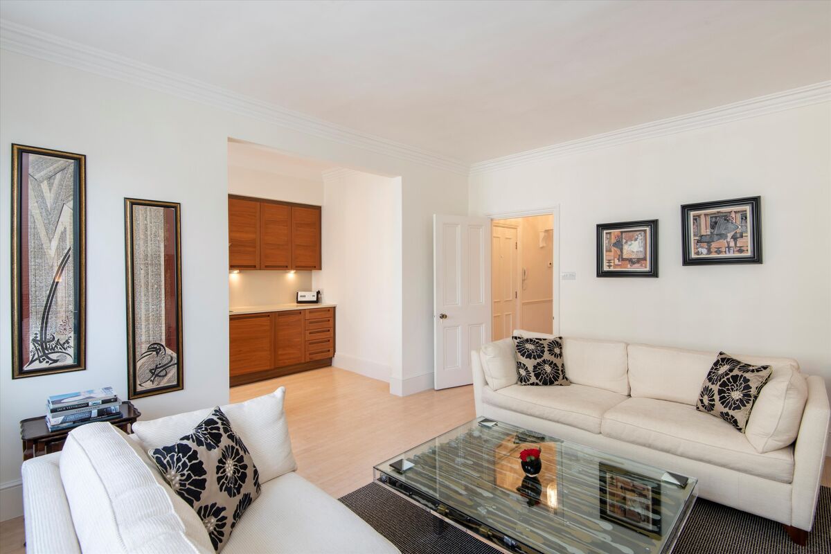 flat for sale in Ennismore Gardens, London, SW7 SLA012162093 Knight Frank