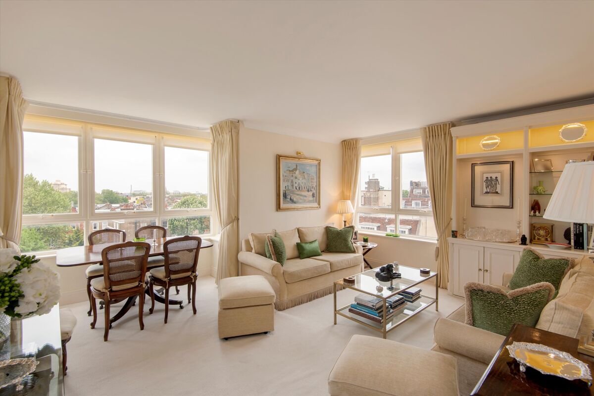 flat for sale in Chelsea Towers, Chelsea Manor Gardens, London, SW3