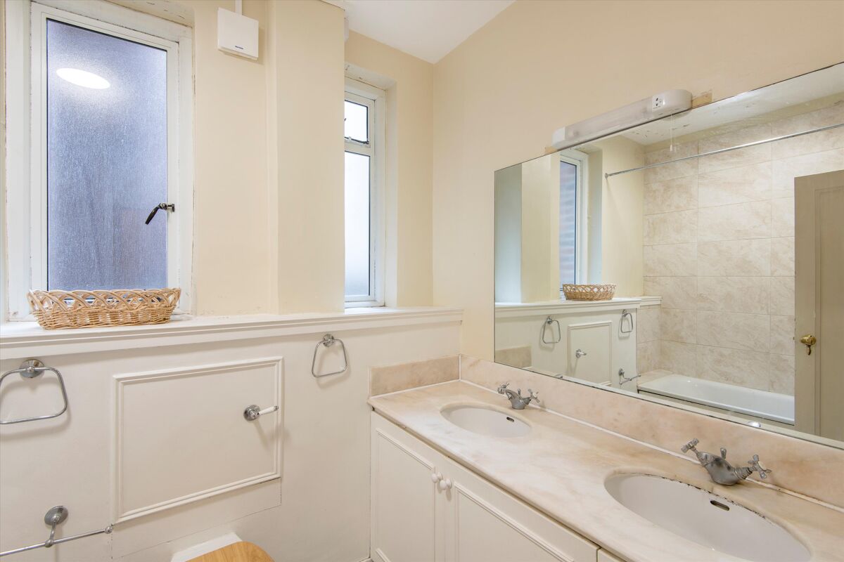 flat for sale in Burton Court, London, SW3 SLA012211548 Knight Frank