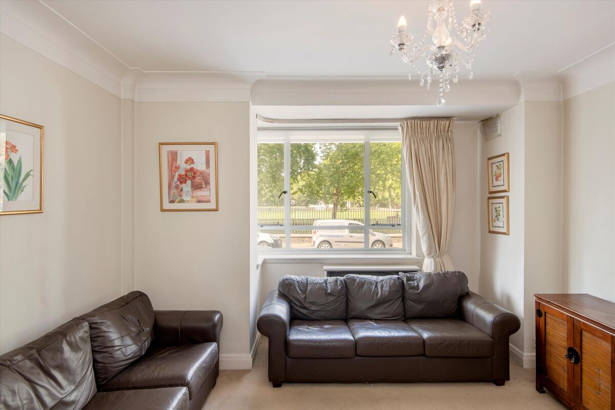 flat for sale in Burton Court, London, SW3 SLA012211548 Knight Frank