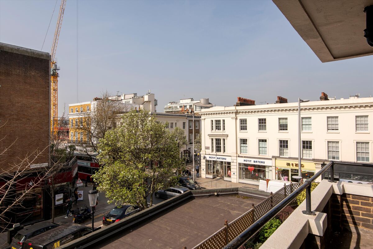 flat for sale in Cheltenham Terrace, London, SW3. SLA012212535