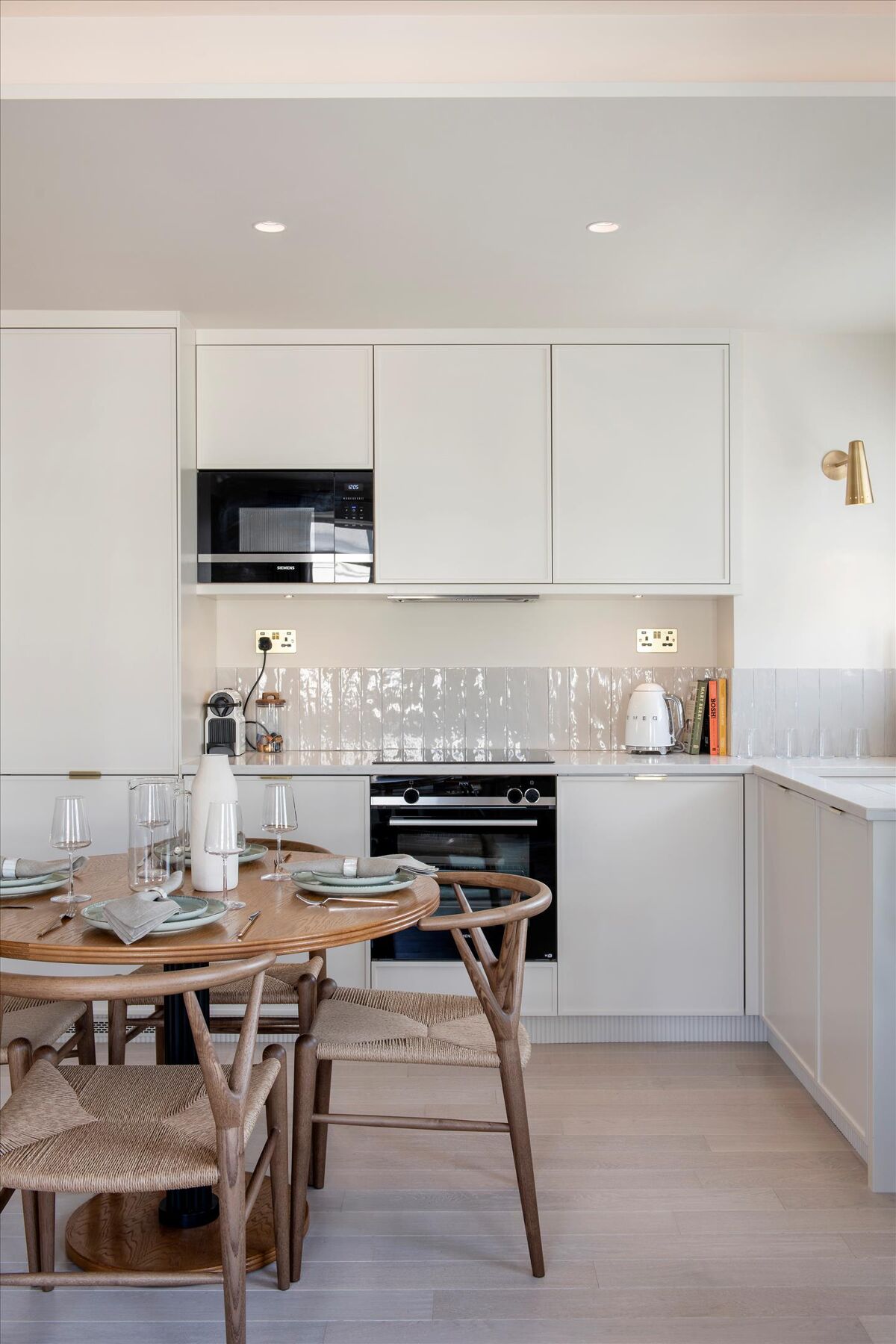 flat for sale in Cheltenham Terrace, London, SW3. SLA012212535