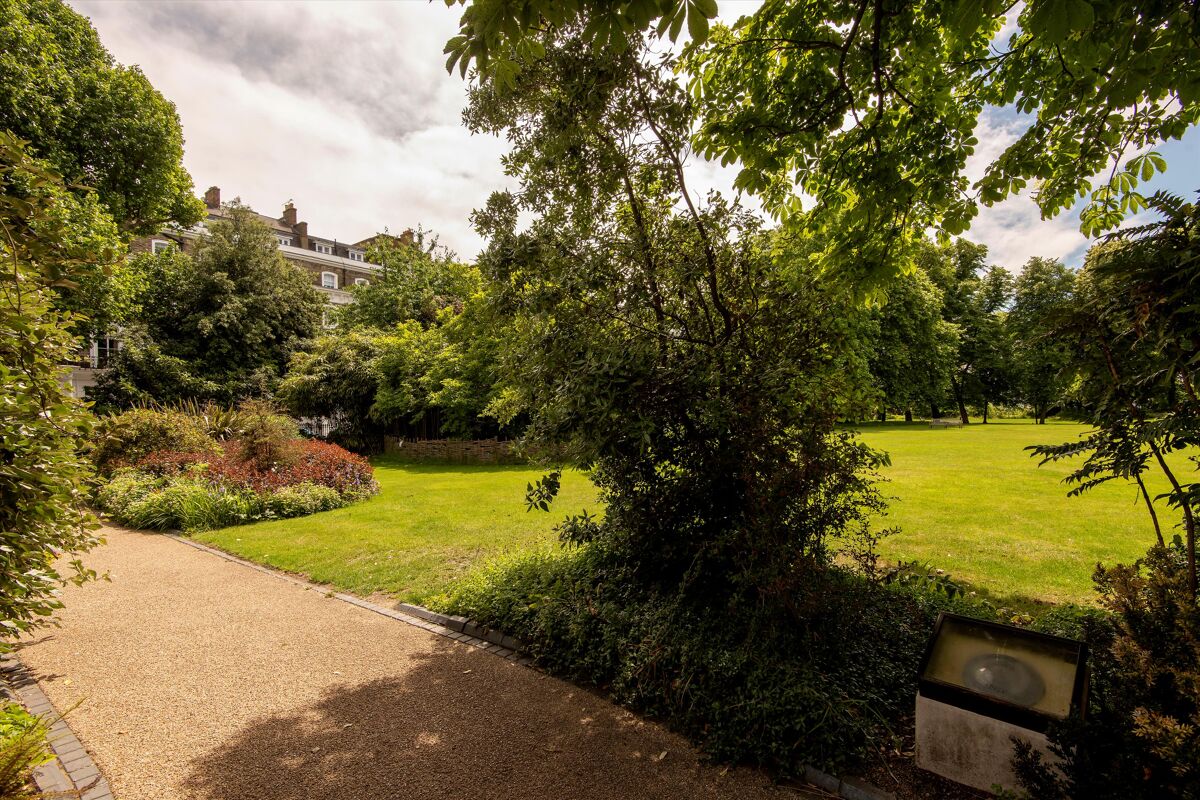 flat for sale in Onslow Square, London, SW7. SLA012223874 Knight Frank