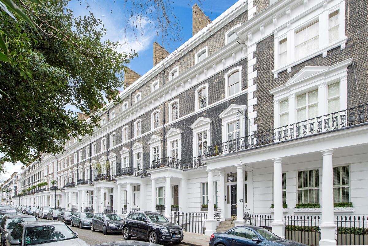 Flat for sale in onslow square london sw7 sla012223874 knight frank