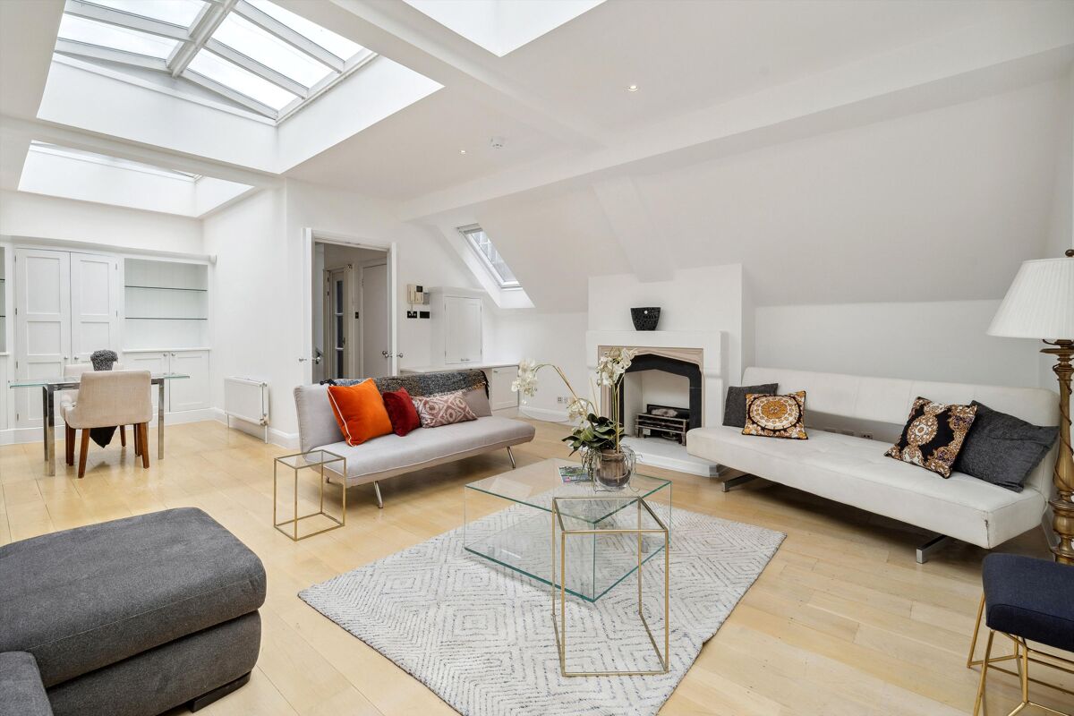 house to rent in Dilke Street, London, SW3. SLA012234130 Knight Frank