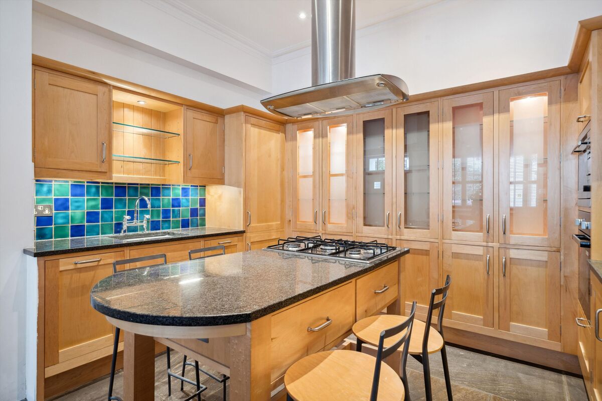 house to rent in Dilke Street, London, SW3. SLA012234130 Knight Frank